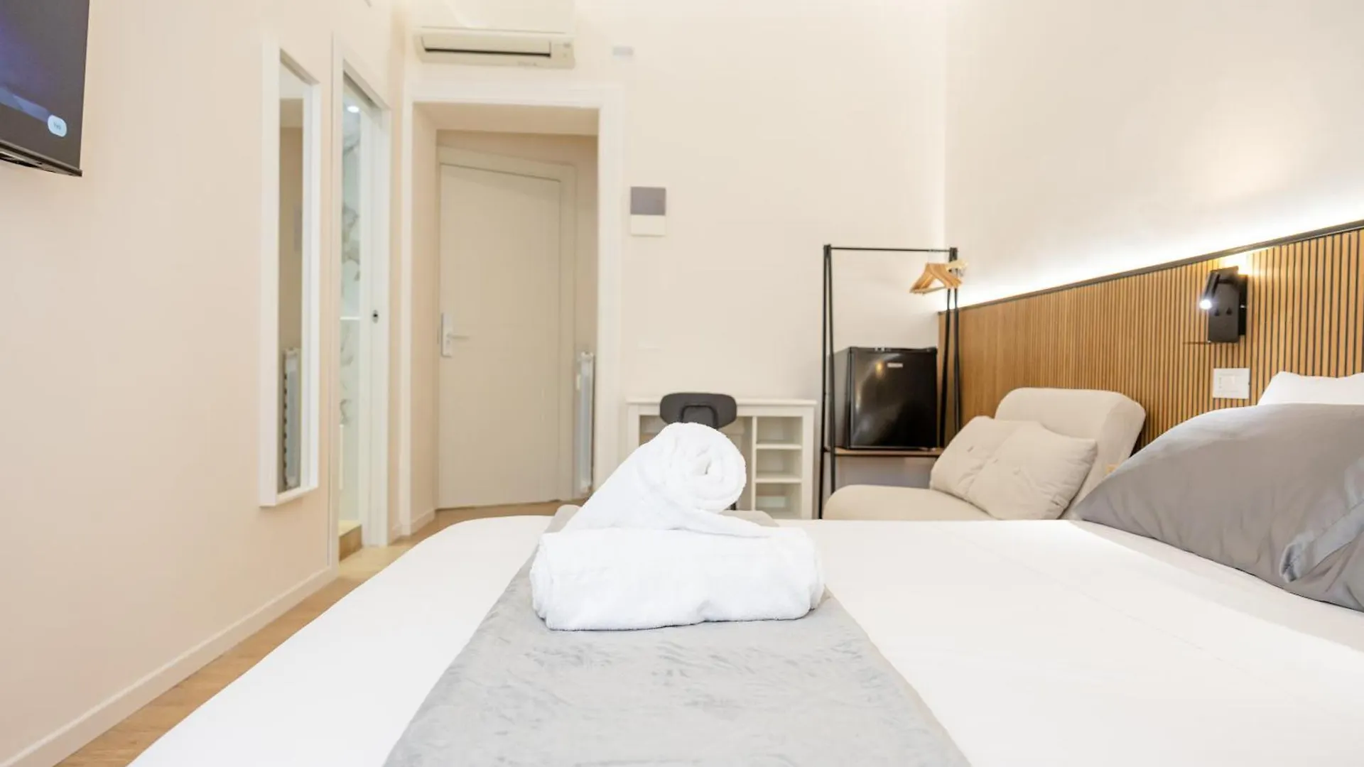 Bottega Artistica Guest House Roma Rzym