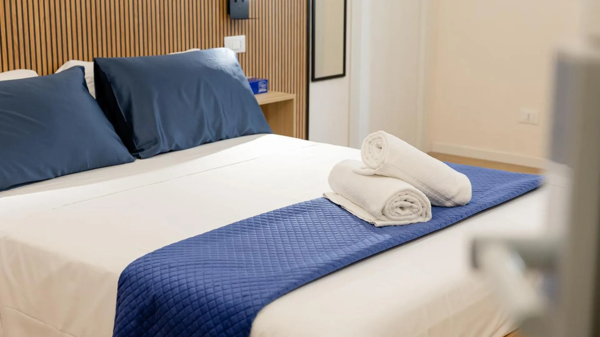 Bottega Artistica Guest House Roma  Rzym